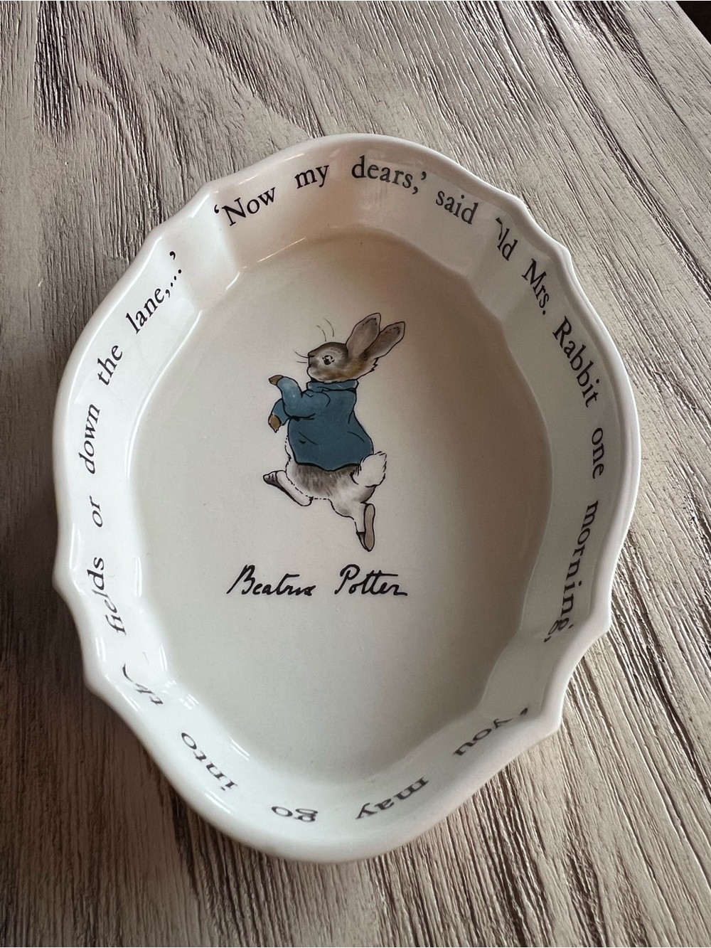 Wedgwood Peter Rabbit Beatrix Potter Nursery Dish Made England Vintage